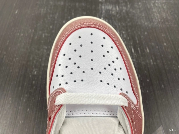 Bmlin LOW X AIR TROPHY FN0432-017 BLACK' ROOM 1 'RED JORDAN OG 0819